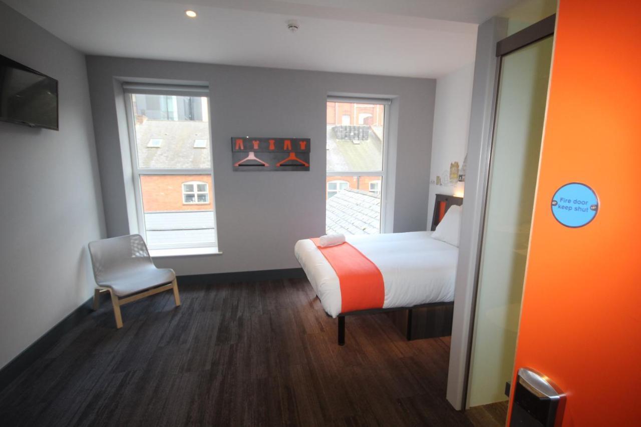 Easyhotel Белфаст Екстер'єр фото